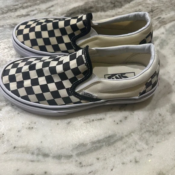 Vans l Checkered Slip-On Shoes - Picture 3 of 7
